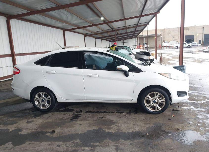 Photo 13 of 2016 Ford Fiesta SE (VIN 3FADP4BJ7GM141428)