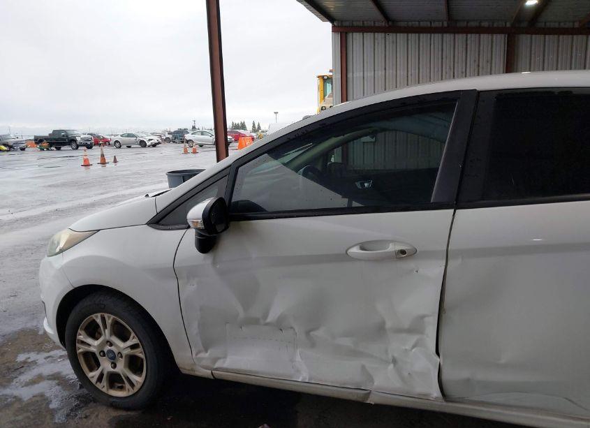 Photo 6 of 2016 Ford Fiesta SE (VIN 3FADP4BJ7GM141428)