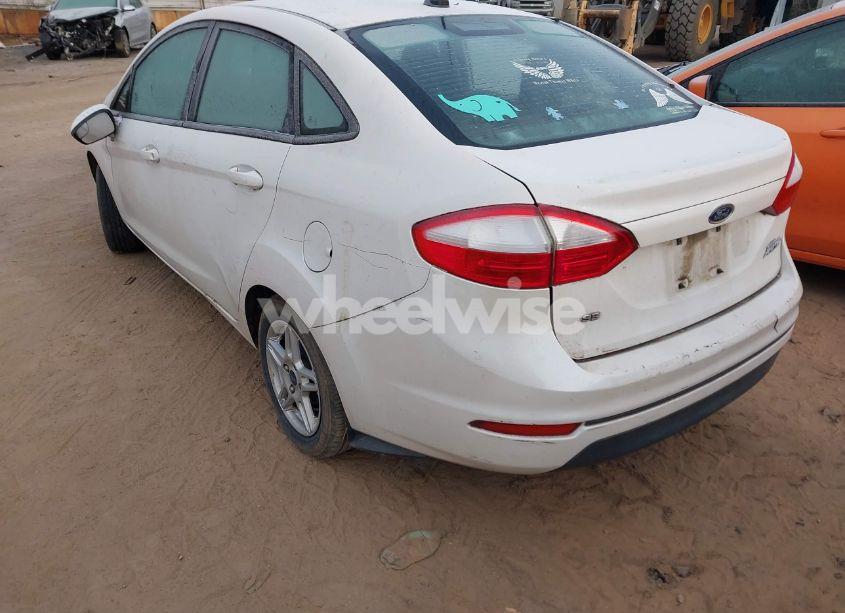 Photo 3 of 2017 Ford Fiesta SE (VIN 3FADP4BJ7HM142631)