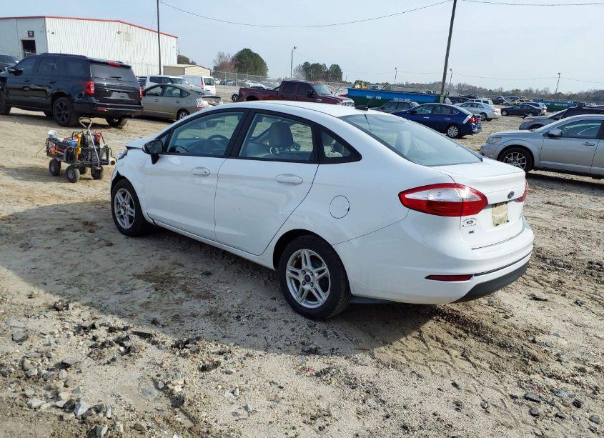 Photo 3 of 2017 Ford Fiesta SE (VIN 3FADP4BJ7HM163656)