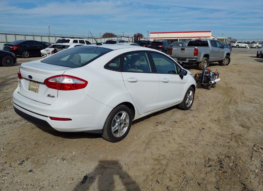 Photo 4 of 2017 Ford Fiesta SE (VIN 3FADP4BJ7HM163656)