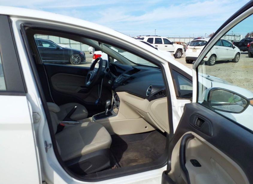 Photo 5 of 2017 Ford Fiesta SE (VIN 3FADP4BJ7HM163656)