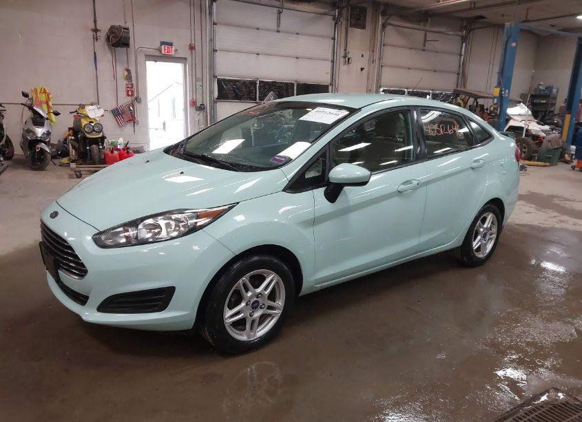 Photo 2 of 2017 Ford Fiesta SE (VIN 3FADP4BJ7HM171210)