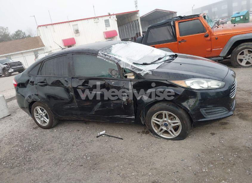 Photo 13 of 2019 Ford Fiesta SE (VIN 3FADP4BJ7KM102525)