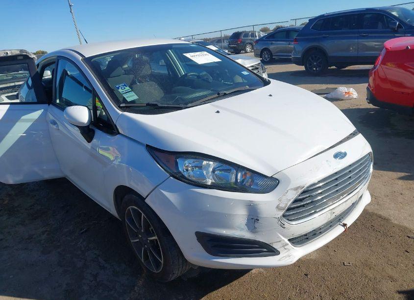 Photo 6 of 2019 Ford Fiesta SE (VIN 3FADP4BJ7KM110219)