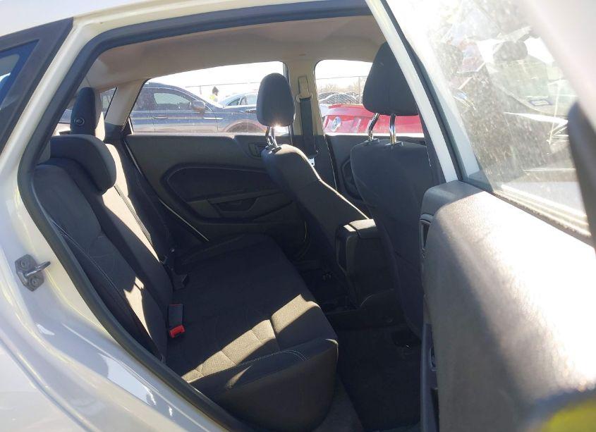 Photo 8 of 2019 Ford Fiesta SE (VIN 3FADP4BJ7KM110219)