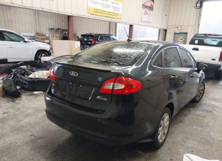 Photo 4 of 2011 Ford Fiesta SE (VIN 3FADP4BJ8BM124484)