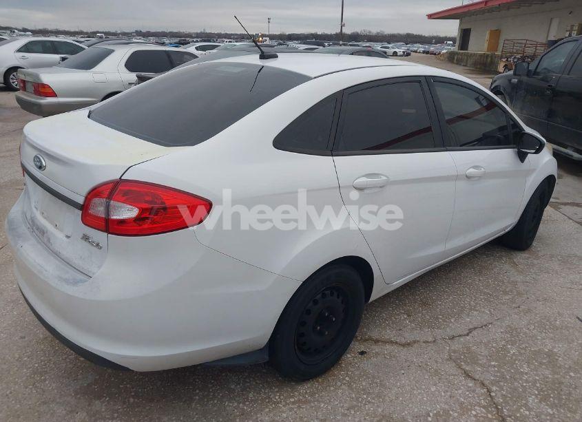 Photo 4 of 2011 Ford Fiesta SE (VIN 3FADP4BJ8BM226206)