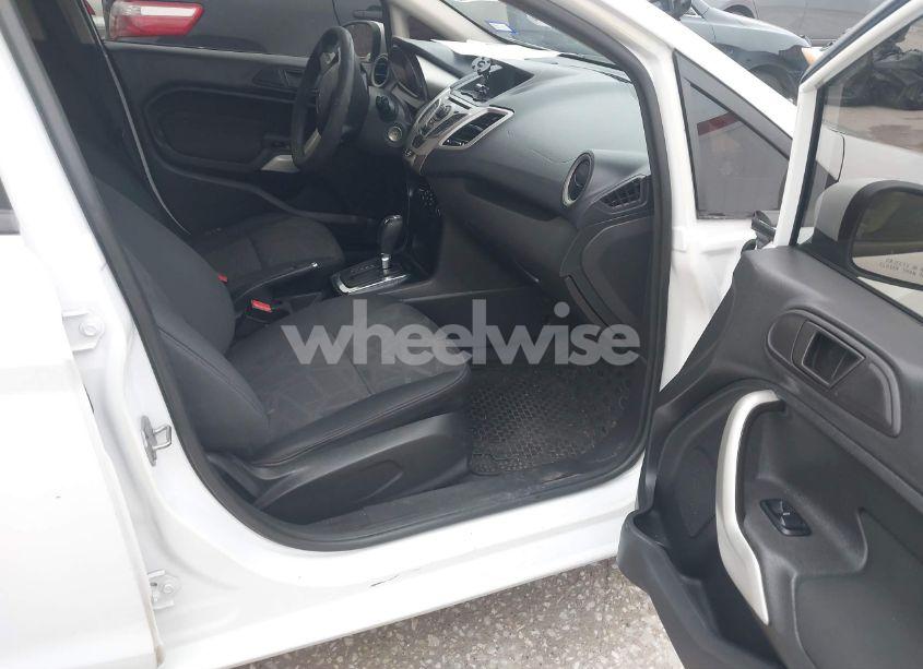 Photo 5 of 2011 Ford Fiesta SE (VIN 3FADP4BJ8BM226206)