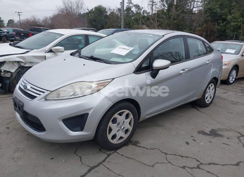 Photo 2 of 2012 Ford Fiesta SE (VIN 3FADP4BJ8CM137219)