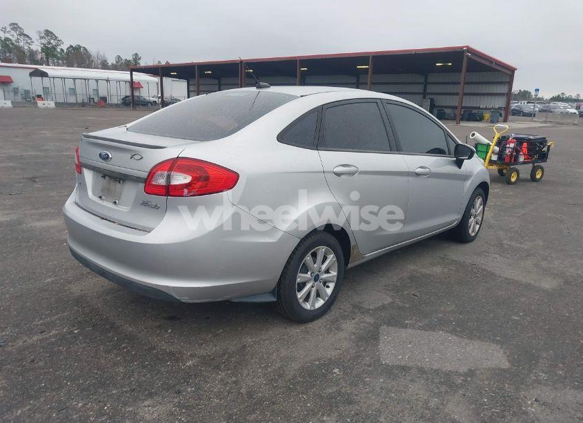 Photo 4 of 2012 Ford Fiesta SE (VIN 3FADP4BJ8CM160807)