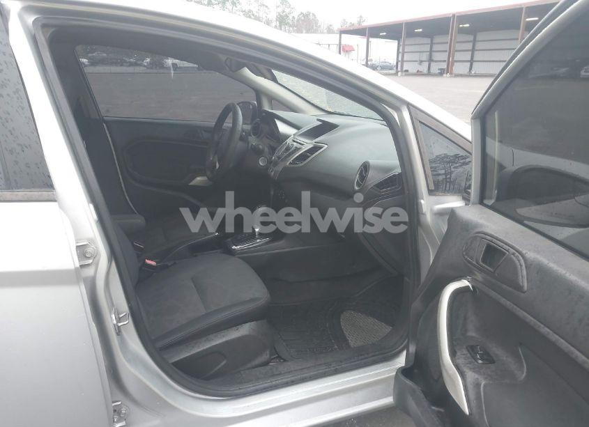 Photo 5 of 2012 Ford Fiesta SE (VIN 3FADP4BJ8CM160807)