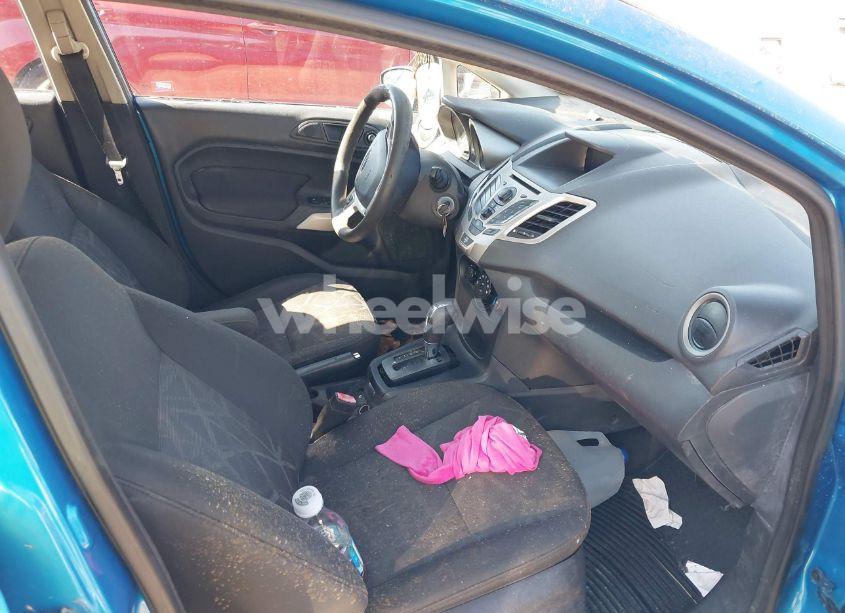 Photo 5 of 2013 Ford Fiesta SE (VIN 3FADP4BJ8DM176359)