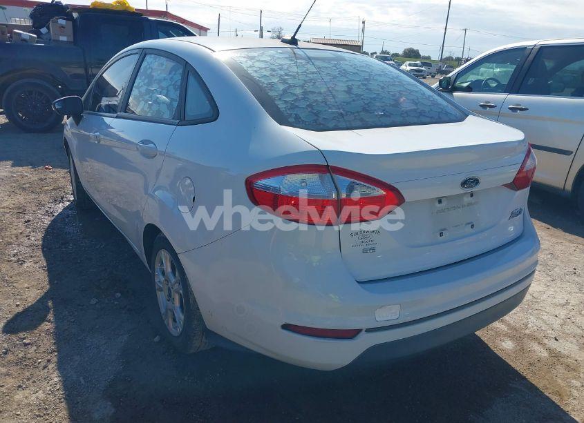Photo 3 of 2014 Ford Fiesta SE (VIN 3FADP4BJ8EM216408)