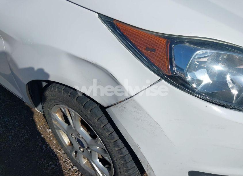 Photo 6 of 2014 Ford Fiesta SE (VIN 3FADP4BJ8EM216408)