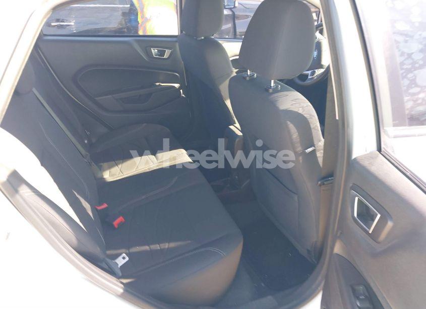 Photo 8 of 2014 Ford Fiesta SE (VIN 3FADP4BJ8EM216408)