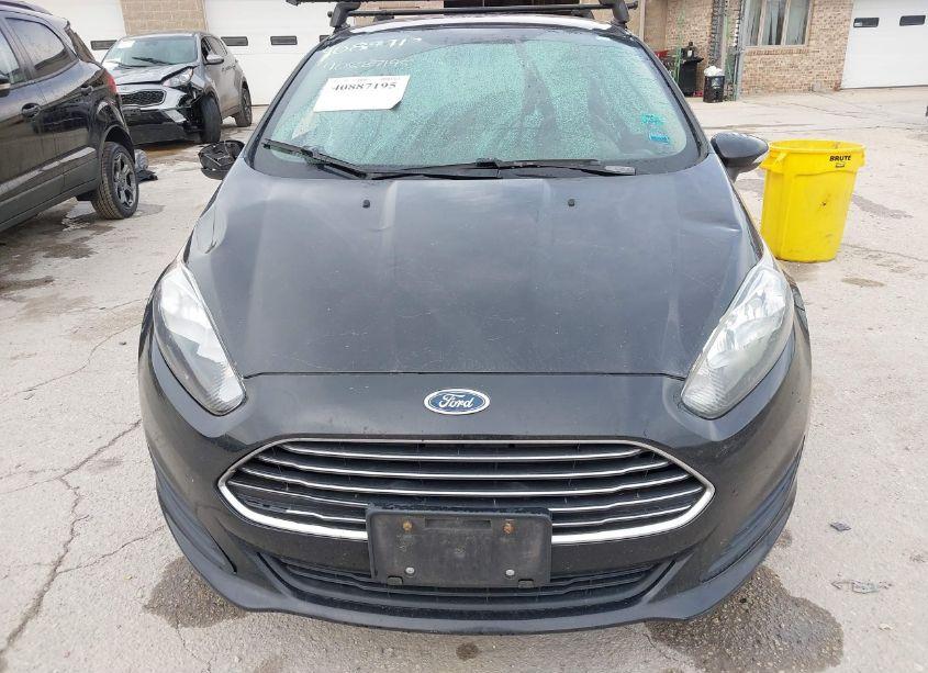Photo 13 of 2015 Ford Fiesta SE (VIN 3FADP4BJ8FM120845)