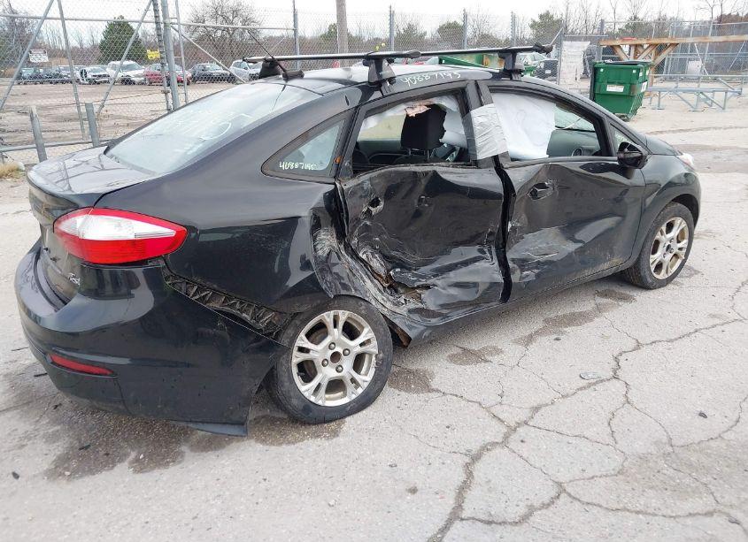 Photo 4 of 2015 Ford Fiesta SE (VIN 3FADP4BJ8FM120845)