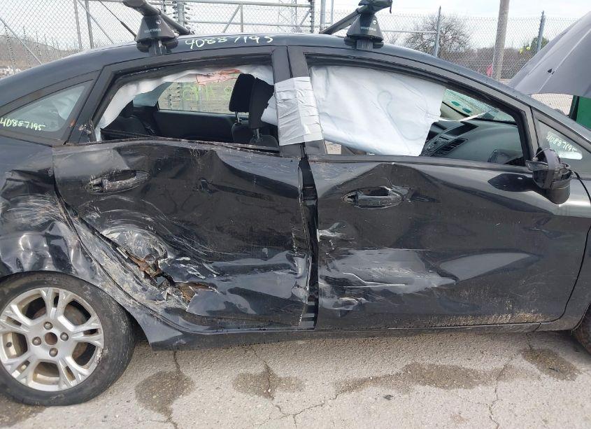 Photo 6 of 2015 Ford Fiesta SE (VIN 3FADP4BJ8FM120845)