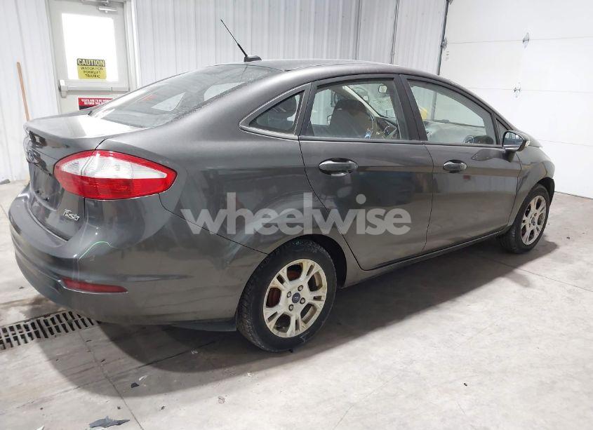 Photo 4 of 2015 Ford Fiesta SE (VIN 3FADP4BJ8FM129934)