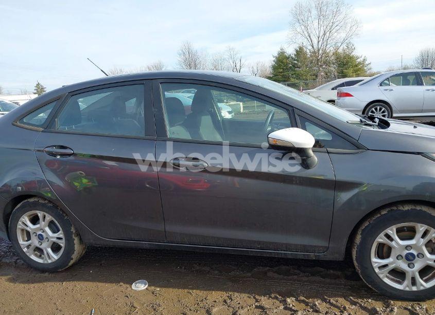 Photo 13 of 2015 Ford Fiesta SE (VIN 3FADP4BJ8FM171682)