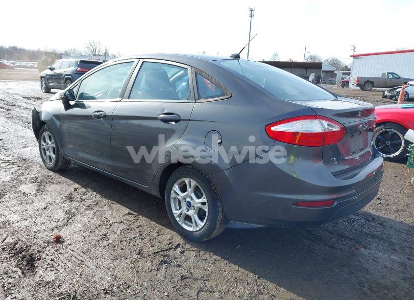 Photo 3 of 2015 Ford Fiesta SE (VIN 3FADP4BJ8FM171682)