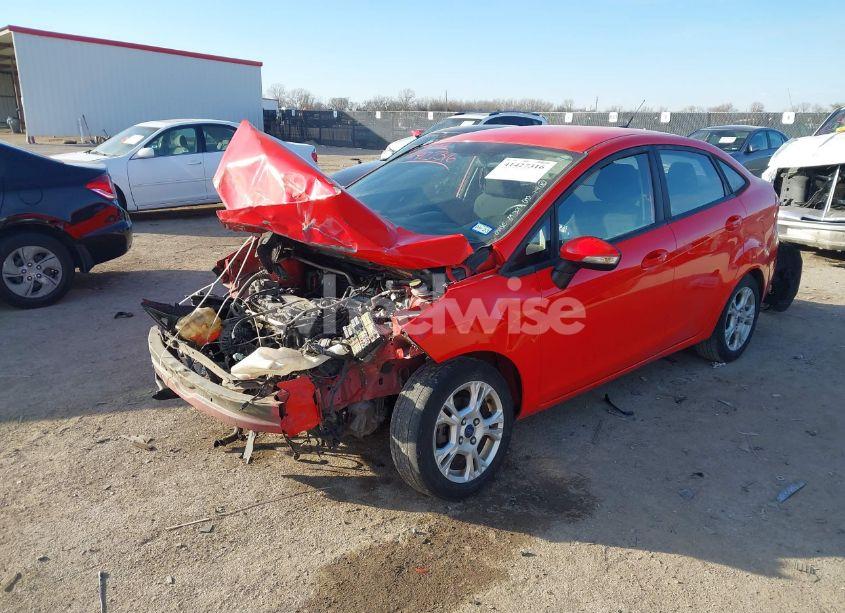 Photo 2 of 2015 Ford Fiesta SE (VIN 3FADP4BJ8FM216958)