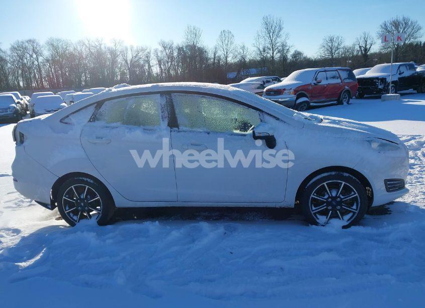 Photo 13 of 2018 Ford Fiesta SE (VIN 3FADP4BJ8JM131515)