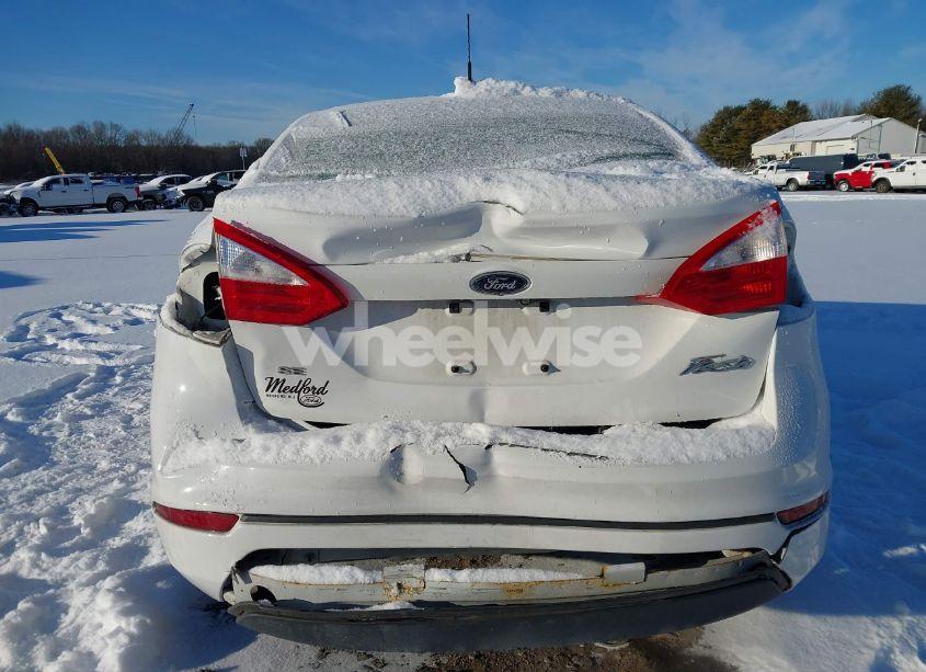 Photo 16 of 2018 Ford Fiesta SE (VIN 3FADP4BJ8JM131515)