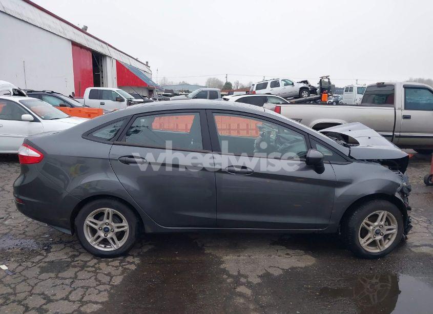 Photo 14 of 2019 Ford Fiesta SE (VIN 3FADP4BJ8KM132696)