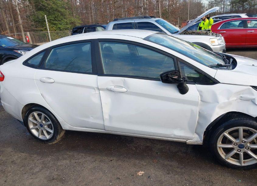 Photo 13 of 2019 Ford Fiesta SE (VIN 3FADP4BJ8KM148462)