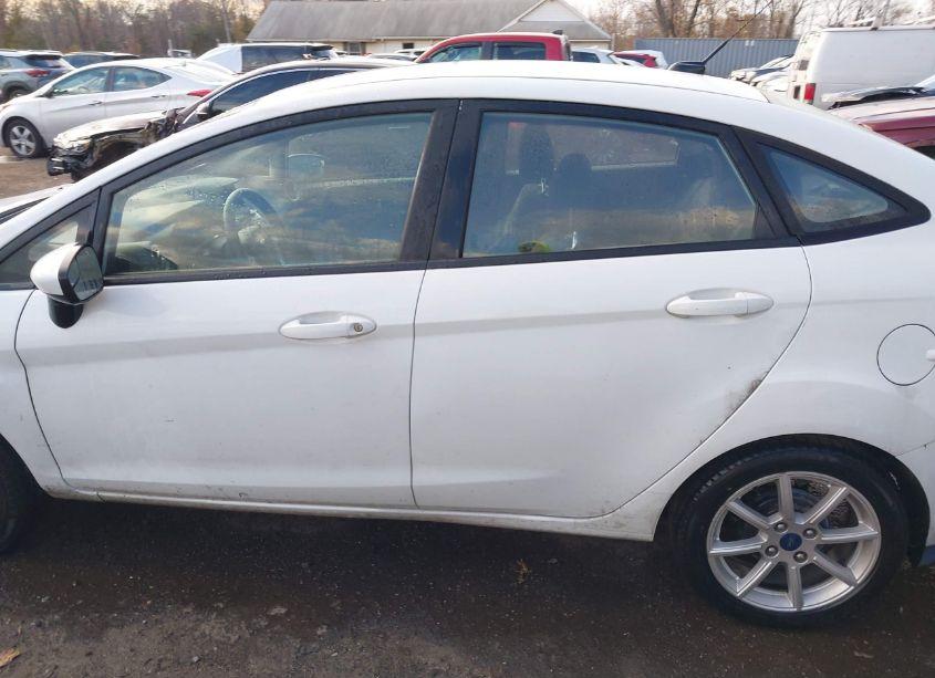 Photo 14 of 2019 Ford Fiesta SE (VIN 3FADP4BJ8KM148462)
