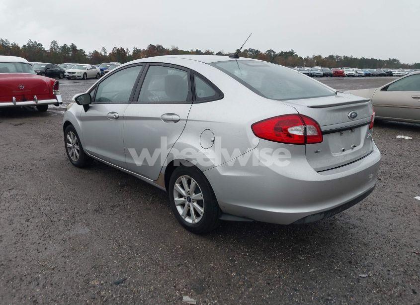 Photo 3 of 2011 Ford Fiesta SE (VIN 3FADP4BJ9BM150883)