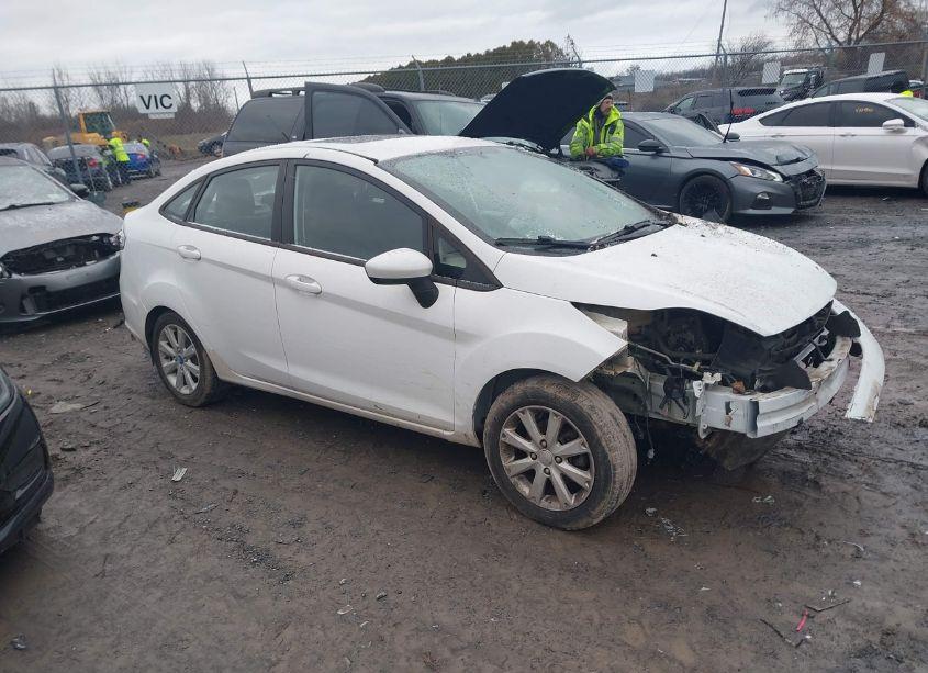 2012 Ford Fiesta SE (VIN 3FADP4BJ9CM110739) main photo