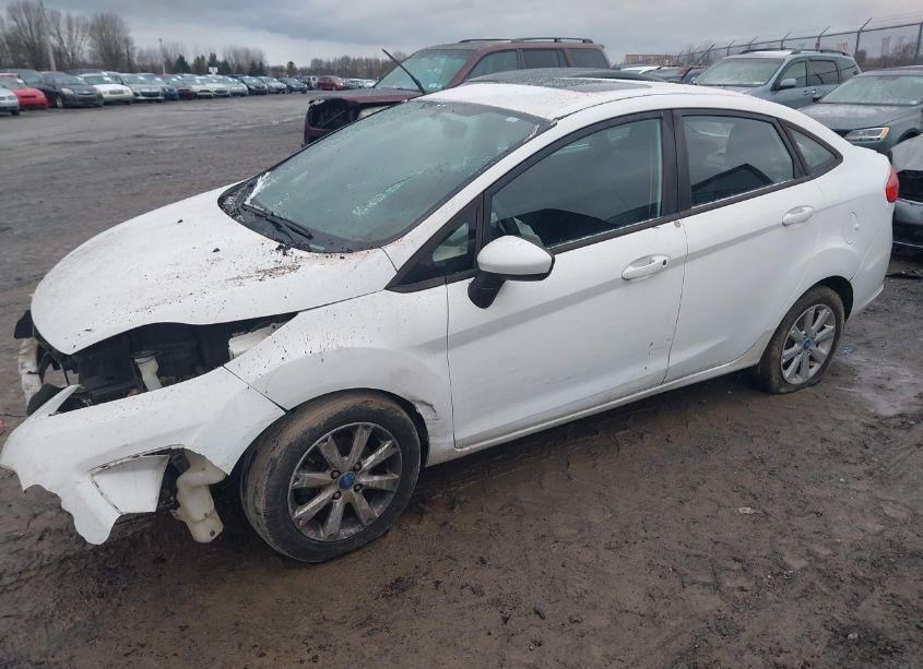 Photo 2 of 2012 Ford Fiesta SE (VIN 3FADP4BJ9CM110739)