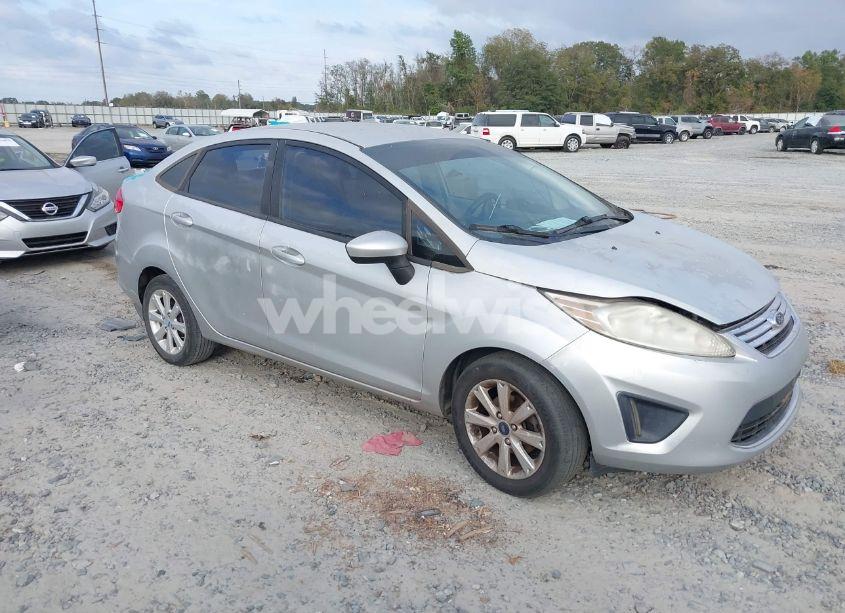 2012 Ford Fiesta SE (VIN 3FADP4BJ9CM180371) main photo