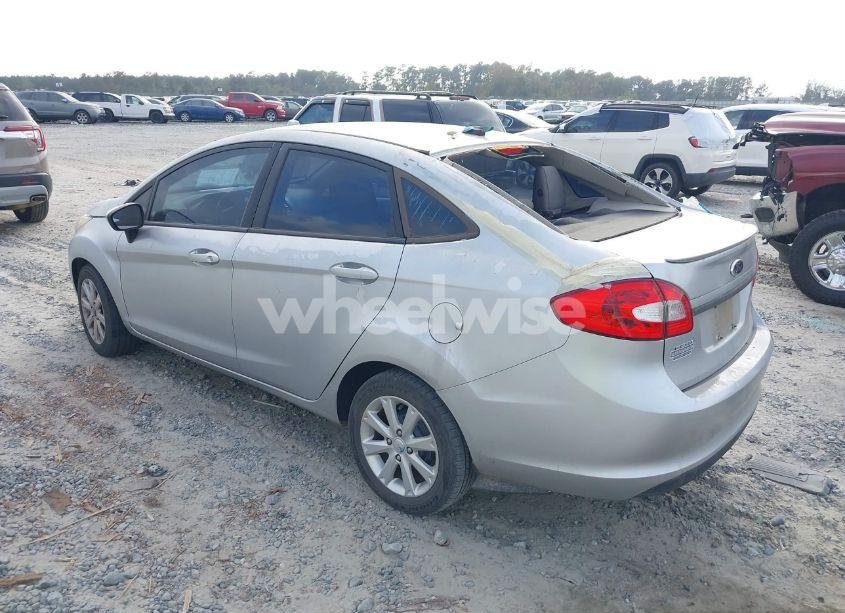 Photo 3 of 2012 Ford Fiesta SE (VIN 3FADP4BJ9CM180371)