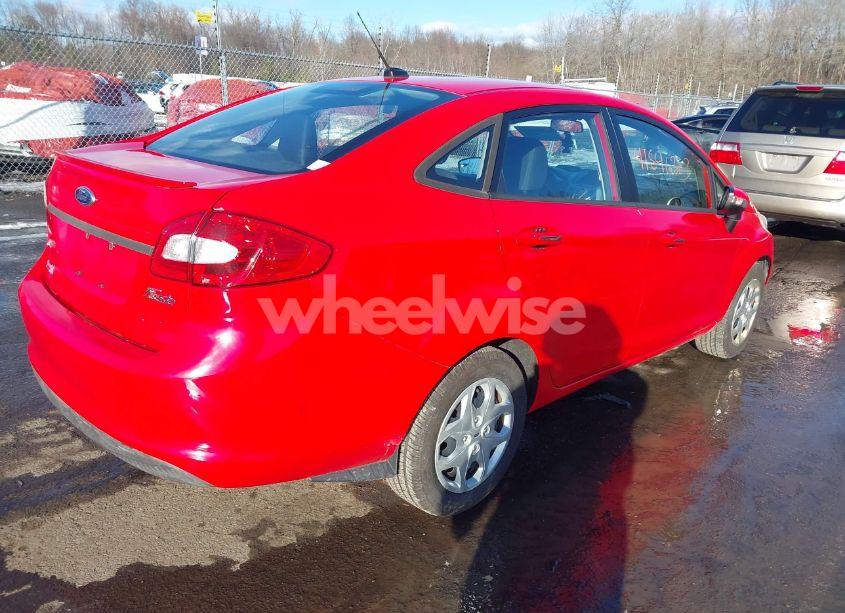 Photo 4 of 2013 Ford Fiesta SE (VIN 3FADP4BJ9DM182882)