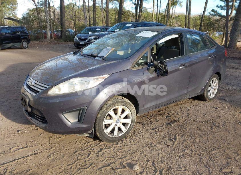 Photo 2 of 2013 Ford Fiesta SE (VIN 3FADP4BJ9DM200233)