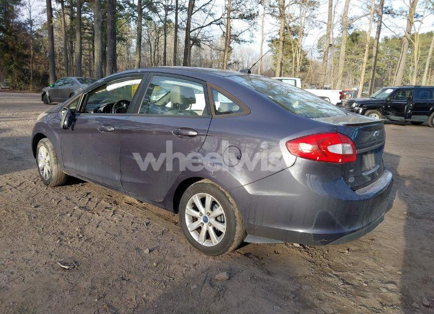 Photo 3 of 2013 Ford Fiesta SE (VIN 3FADP4BJ9DM200233)