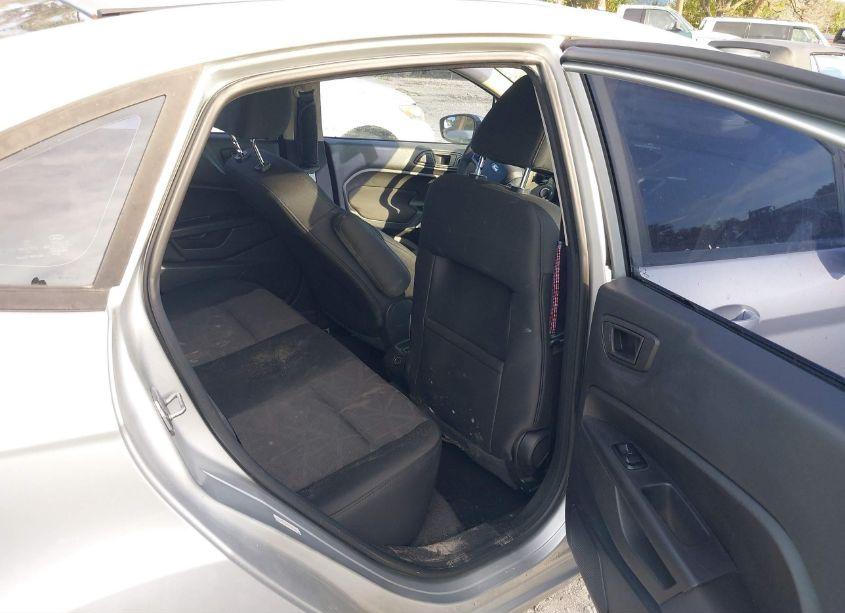 Photo 8 of 2013 Ford Fiesta SE (VIN 3FADP4BJ9DM223737)