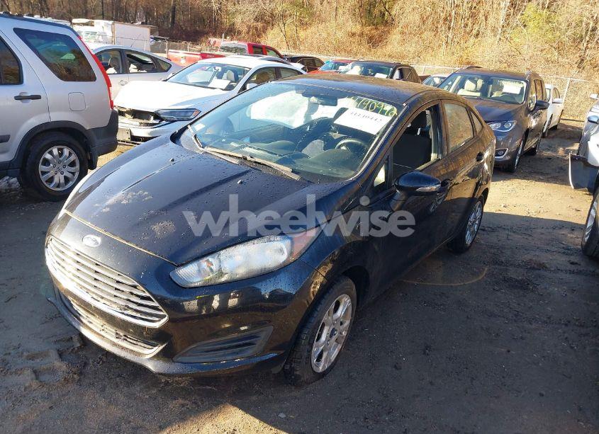 Photo 2 of 2014 Ford Fiesta SE (VIN 3FADP4BJ9EM226509)