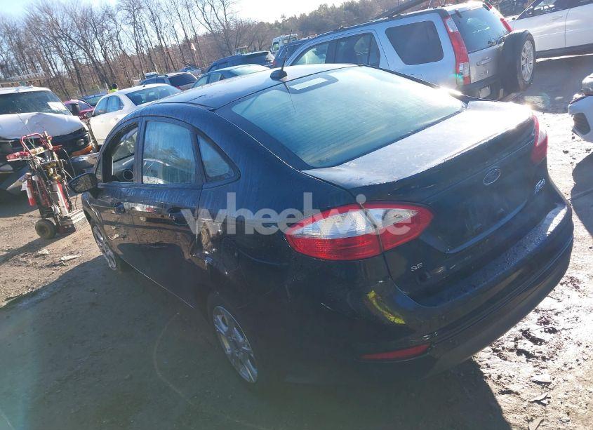 Photo 3 of 2014 Ford Fiesta SE (VIN 3FADP4BJ9EM226509)