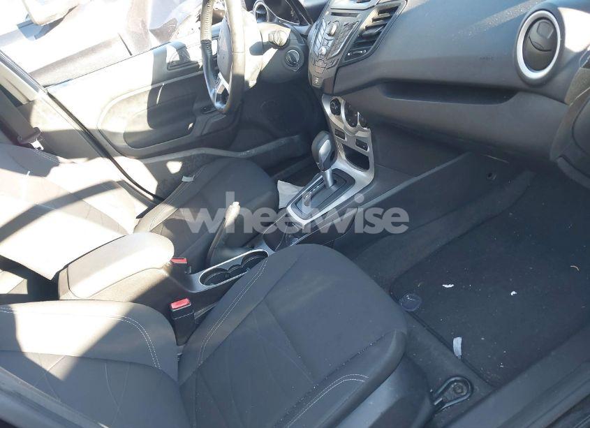 Photo 5 of 2014 Ford Fiesta SE (VIN 3FADP4BJ9EM226509)