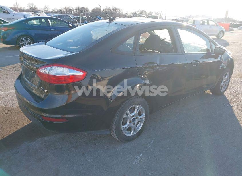 Photo 4 of 2015 Ford Fiesta SE (VIN 3FADP4BJ9FM135483)