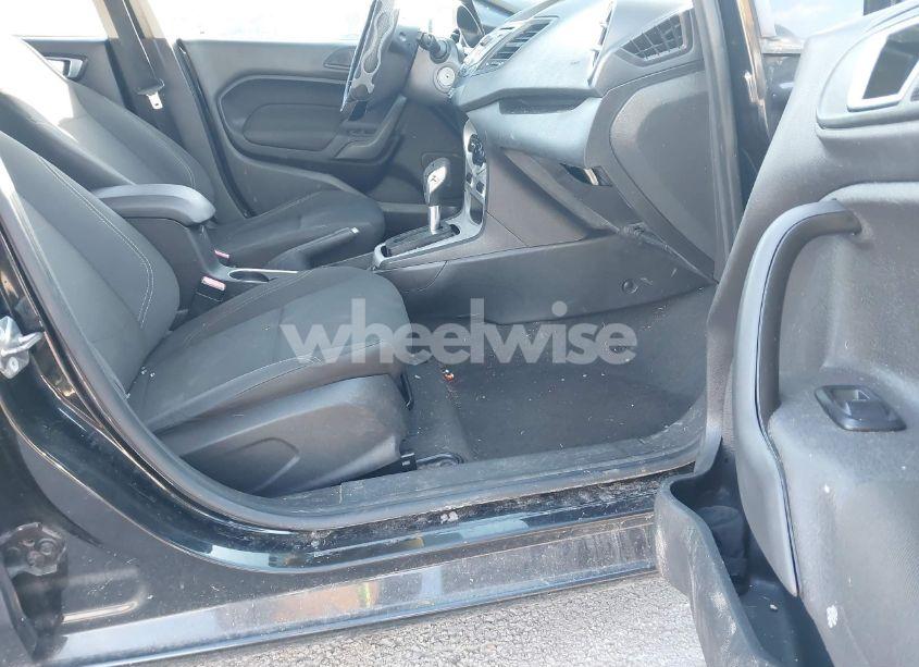 Photo 5 of 2015 Ford Fiesta SE (VIN 3FADP4BJ9FM135483)