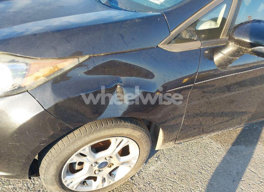 Photo 6 of 2015 Ford Fiesta SE (VIN 3FADP4BJ9FM135483)