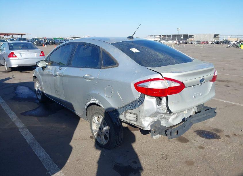 Photo 3 of 2016 Ford Fiesta SE (VIN 3FADP4BJ9GM147232)