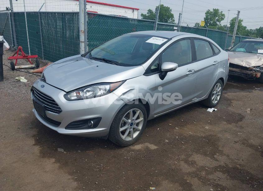 Photo 2 of 2016 Ford Fiesta SE (VIN 3FADP4BJ9GM207929)