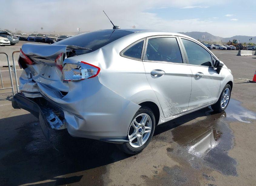 Photo 4 of 2018 Ford Fiesta SE (VIN 3FADP4BJ9JM126520)